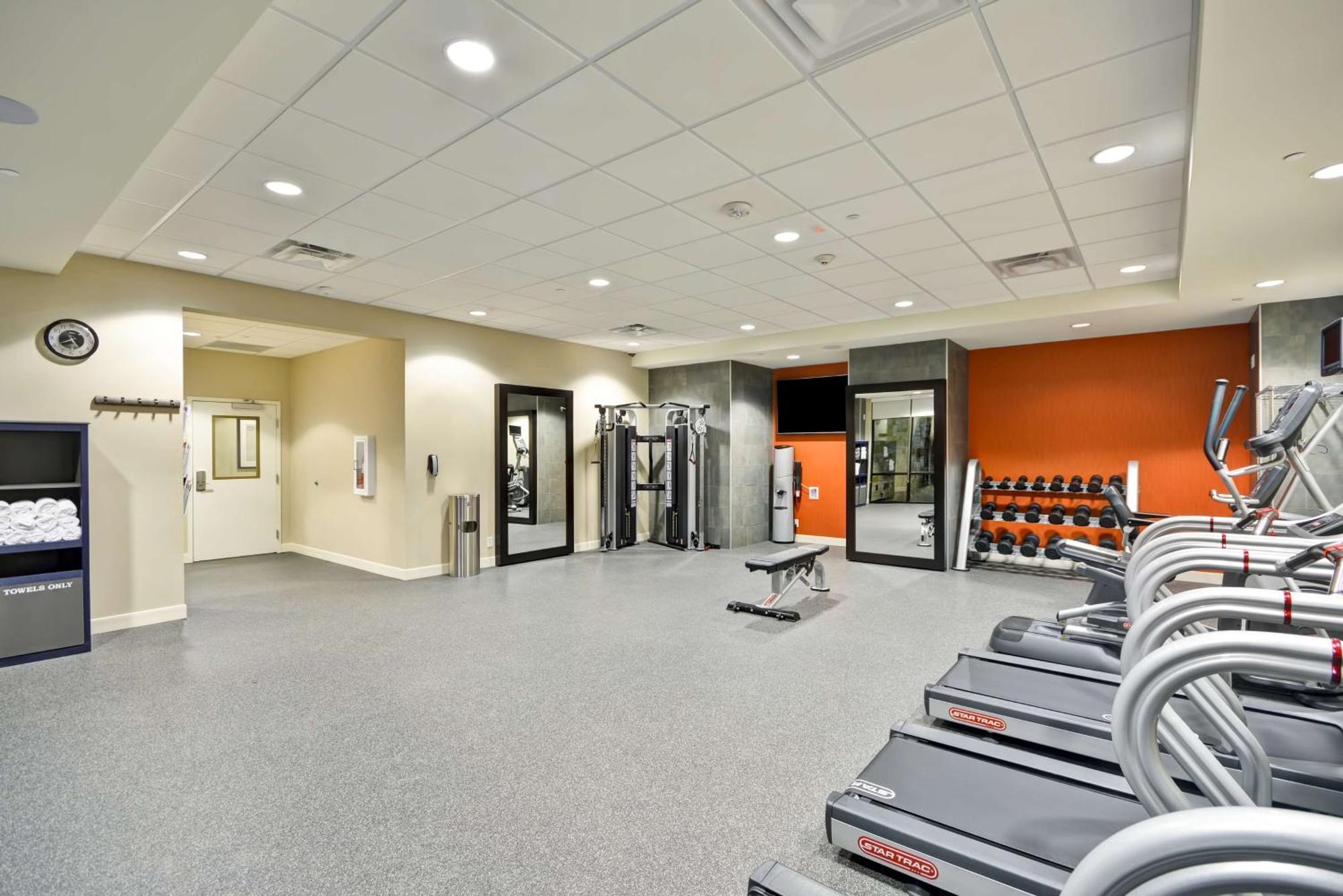 Home2 Suites By Hilton Dallas Addison Exterior photo